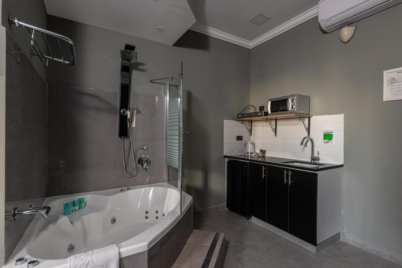 Residence Suites By Raphael Hotels Tel Aviv Eksteriør bilde